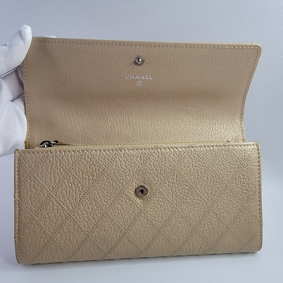 🔥EUC CHANEL Bicolore Quilted CC Logo Long Wallet - Picture 6 of 12